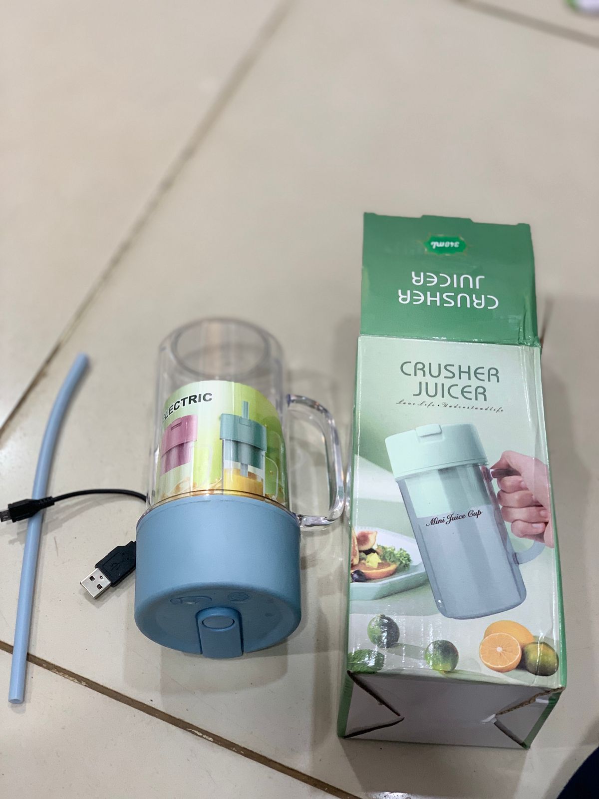 Portable Mini Electric Juicer Blender – USB Rechargeable